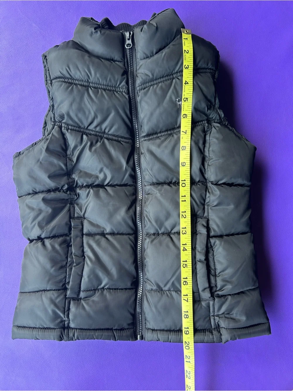 Old Navy Girls Black Puffer Vest
